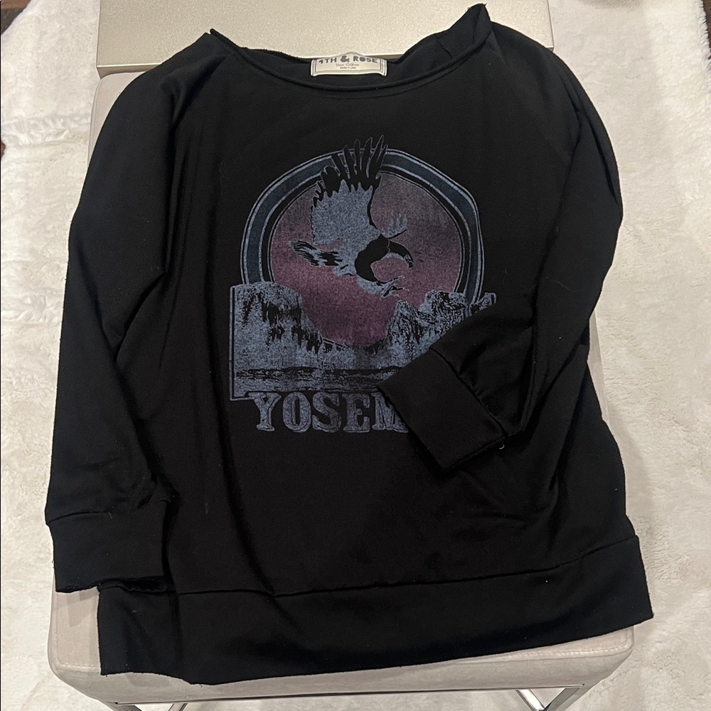Black Yosemite Graphic Sweatshirt by Fifth Sun